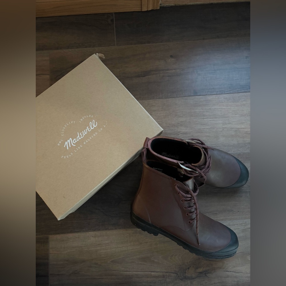 Madewell The Lace-Up Lugsole Rain Boot